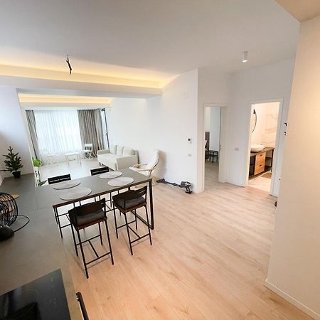 Warm Hotel Apartment บูคาเรสต์ ภายนอก รูปภาพ