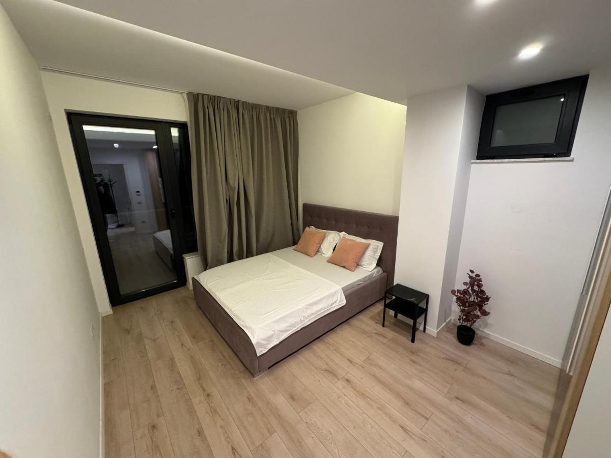 Warm Hotel Apartment บูคาเรสต์ ภายนอก รูปภาพ