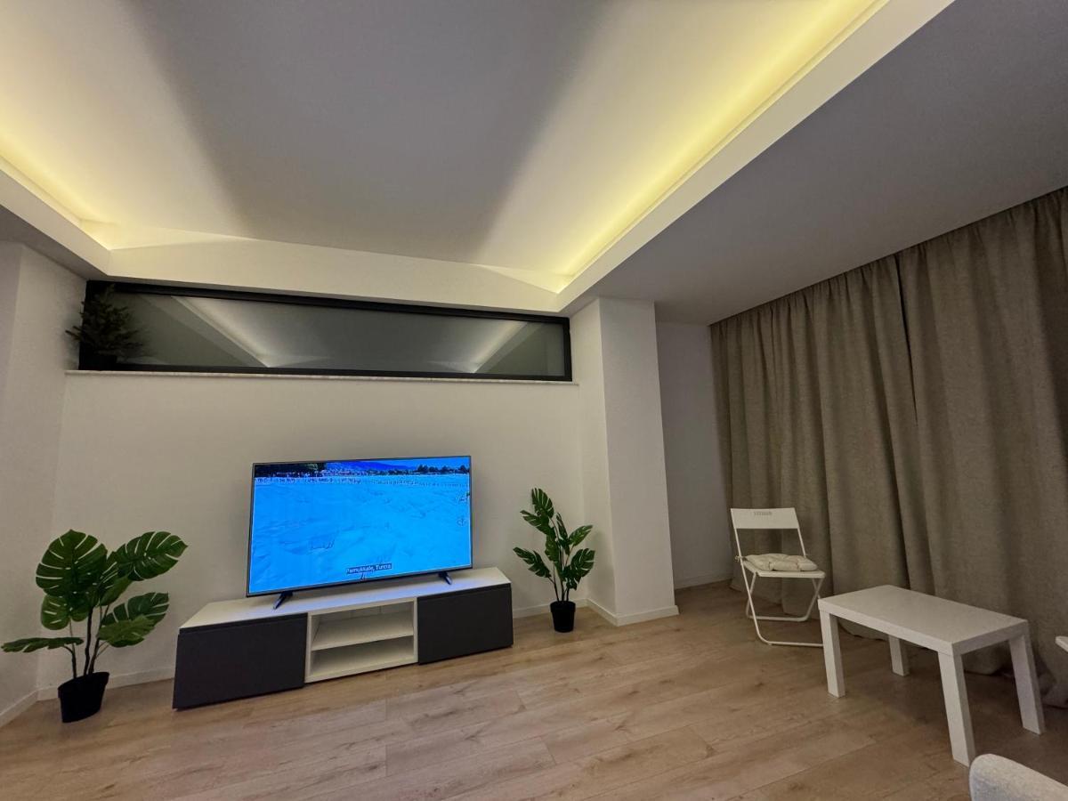 Warm Hotel Apartment บูคาเรสต์ ภายนอก รูปภาพ