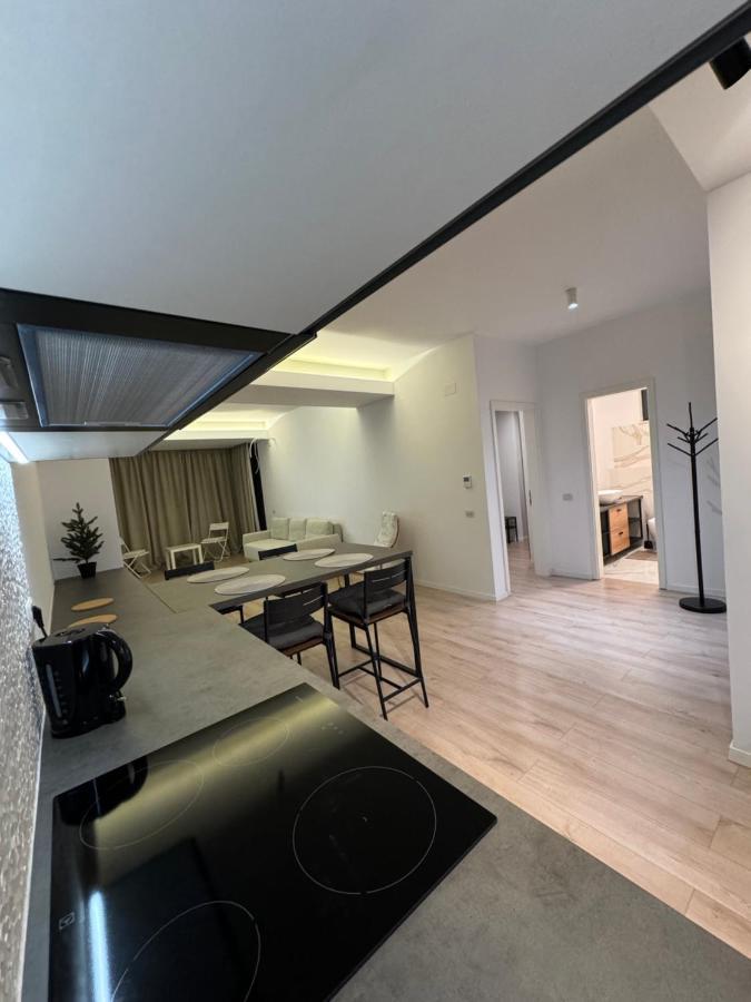 Warm Hotel Apartment บูคาเรสต์ ภายนอก รูปภาพ