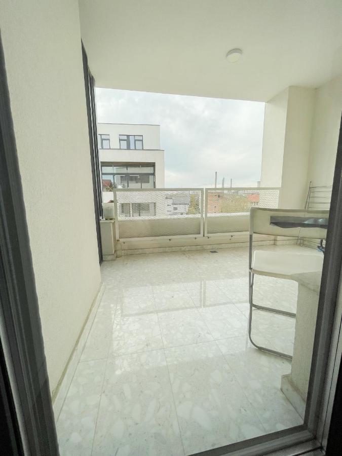 Warm Hotel Apartment บูคาเรสต์ ภายนอก รูปภาพ