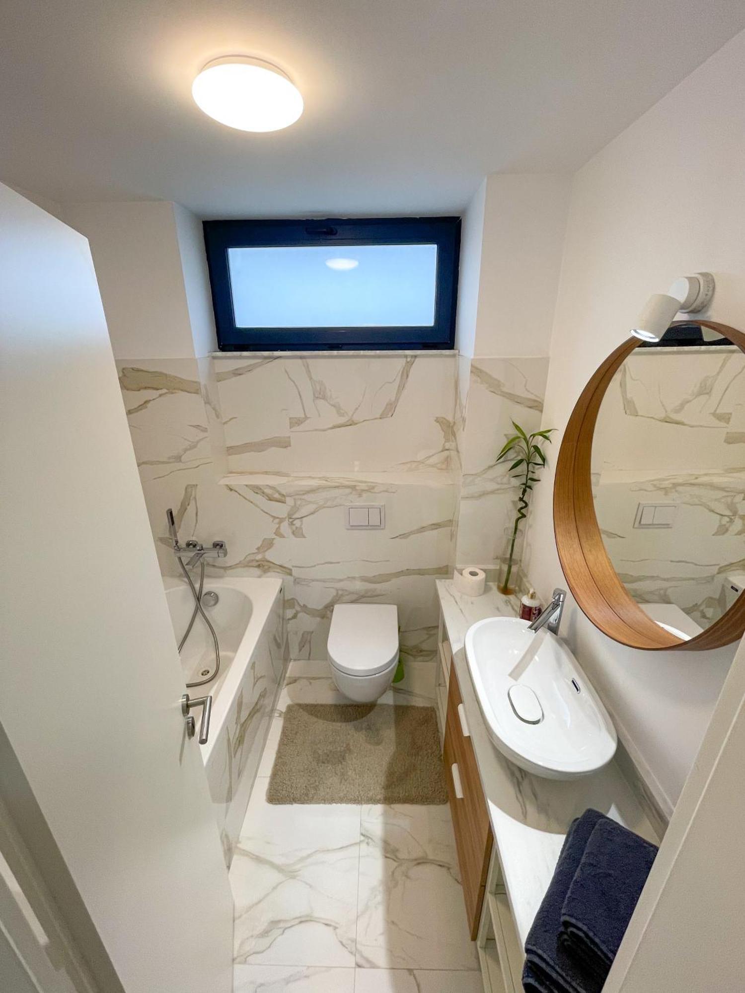 Warm Hotel Apartment บูคาเรสต์ ภายนอก รูปภาพ