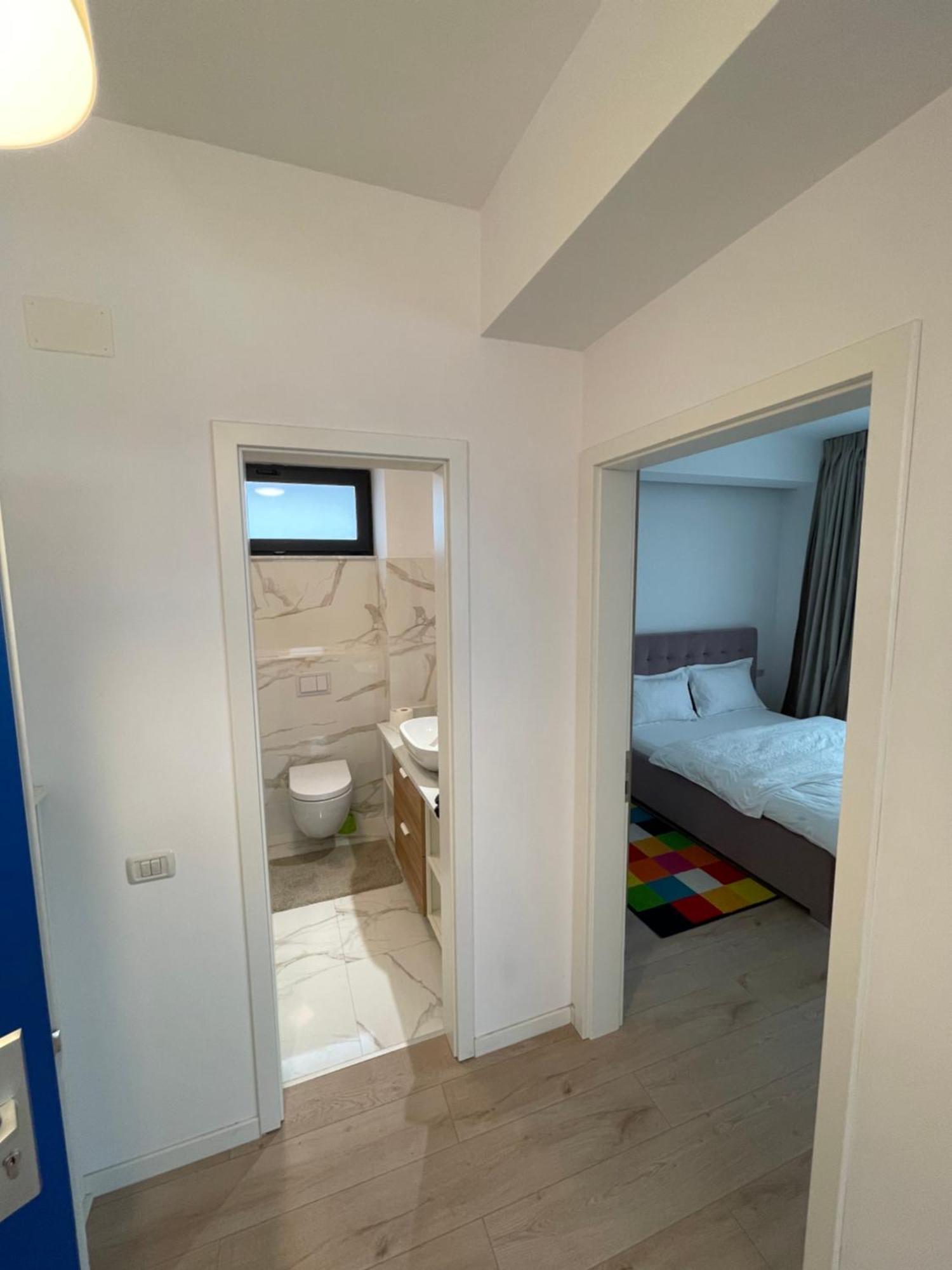 Warm Hotel Apartment บูคาเรสต์ ภายนอก รูปภาพ
